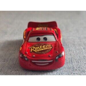 Disney Pixar Cars Lightning McQueen Rust-eze Die-Cast Metal Car 1:55 DHJ41